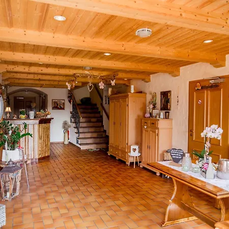 Folklorehof 3* קמניץ