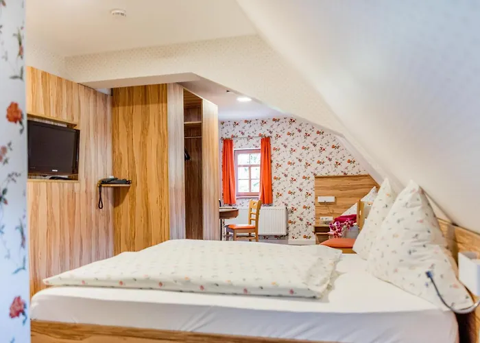 Folklorehof Hotel 3*