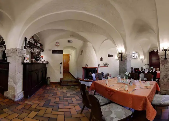 Hotel Folklorehof 3*