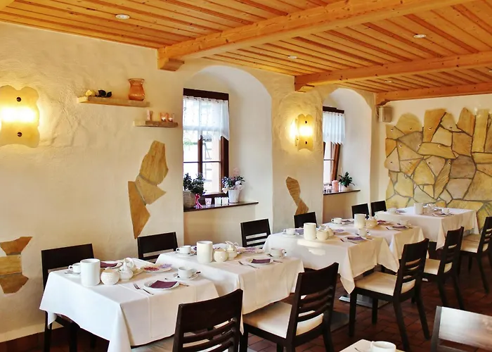 Folklorehof Hotel 3*